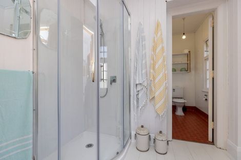 Photo of property in 5 Golf Road, Paraparaumu Beach, Paraparaumu, 5032