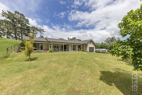 Photo of property in 589 Inland Road, Helensville, 0875
