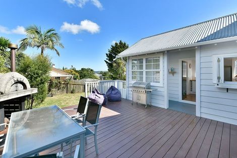 Photo of property in 43 Puriri Street, Helensville, 0800