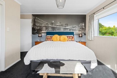 Photo of property in 10 Webb Avenue, Levin, 5510