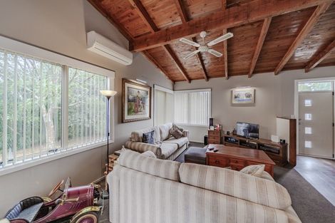 Photo of property in 30 Higginson Street, Otane, 4202