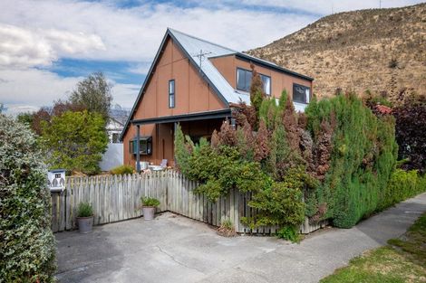 Photo of property in 12 Hawick Street, Roxburgh, 9500