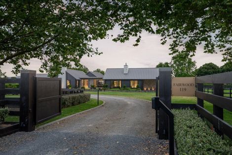 Photo of property in 119 Racecourse Road, Cambridge, 3493