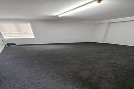 Photo of property in 12 Surat Place, Glen Eden, Auckland, 0602