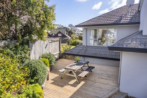 Photo of property in 12 Lanyon Place, Whitby, Porirua, 5024