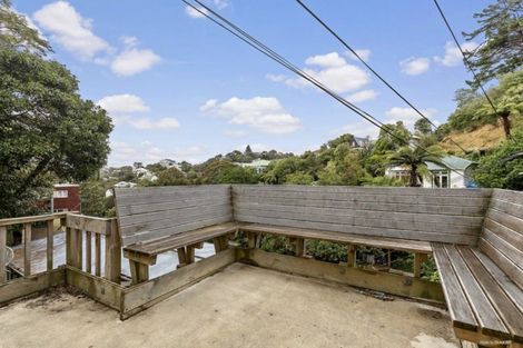 Photo of property in 28 Crieff Street, Northland, Wellington, 6012