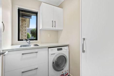 Photo of property in 123 Saint James Drive, Huntington, Hamilton, 3210