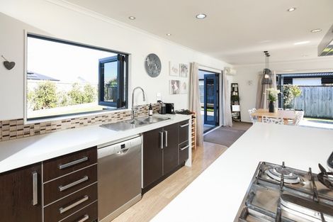 Photo of property in 14 Madison Street, Cambridge, 3434