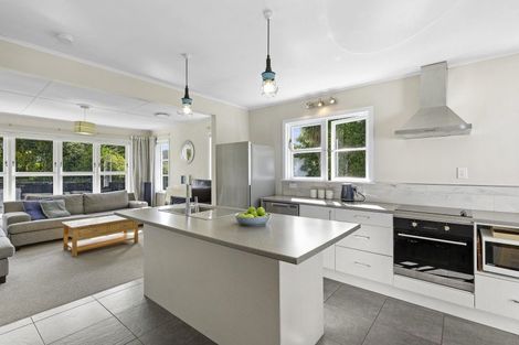 Photo of property in 9 Huia Grove, Elderslea, Upper Hutt, 5018