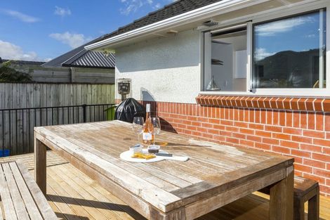 Photo of property in 3 Ruahine Street, Trentham, Upper Hutt, 5018