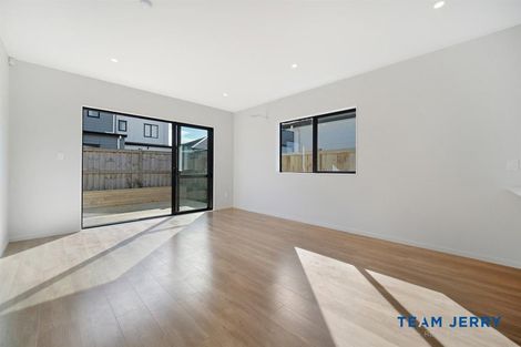 Photo of property in 27 Huringa Road, Karaka, 2113