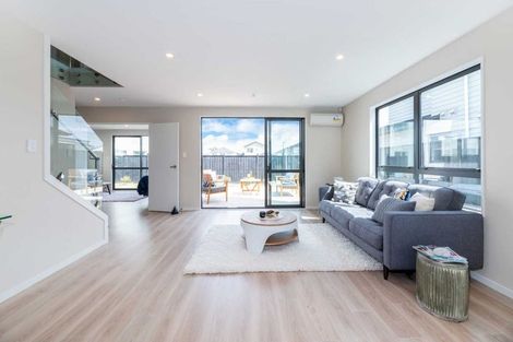 Photo of property in 18 Myland Drive, Hobsonville, Auckland, 0616