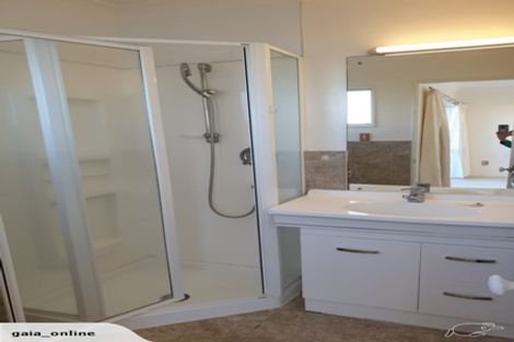 Photo of property in 47 Lagoon Way, West Harbour, Auckland, 0618