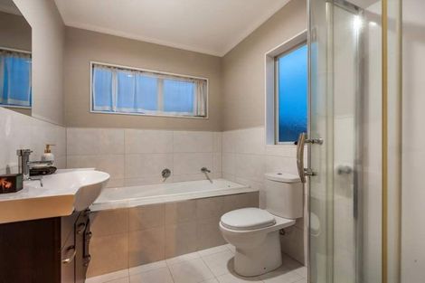 Photo of property in 15 Coolaghy Drive, Flat Bush, Auckland, 2019