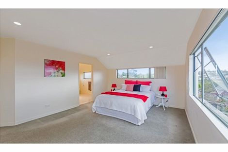 Photo of property in 115 Arran Road, Browns Bay, Auckland, 0630