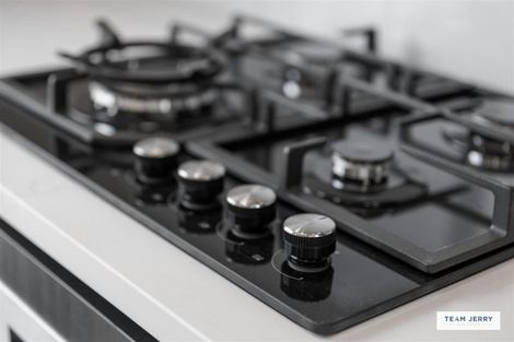 Photo of property in 339b Bucklands Beach Road, Bucklands Beach, Auckland, 2012