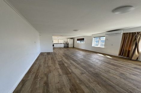 Photo of property in 66 Settlement Road, Papakura, 2110