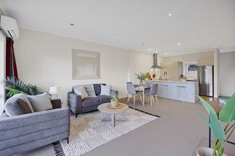 Photo of property in The Strand, 4/16 Ronald Street, Strandon, New Plymouth, 4312