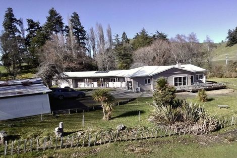 Photo of property in 467 Pungatawa Road, Taihape, 4792