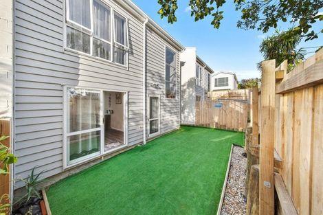 Photo of property in 4 Kanga Lane, Manurewa, Auckland, 2102