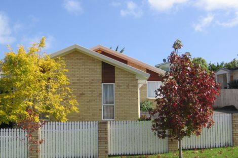Photo of property in 34 Millstream Drive, Henderson, Auckland, 0610