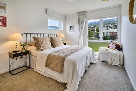 Photo of property in 3 Surrey Street, Tawa, Wellington, 5028