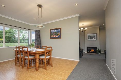 Photo of property in 17 Deacon Road, Riverhead, Kumeu, 0892