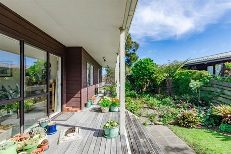 Photo of property in 4 Sandpiper Court, Paraparaumu Beach, Paraparaumu, 5032