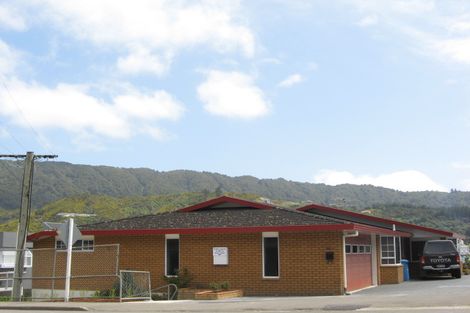Photo of property in 41- 53 Waikawa Road, Picton, 7220