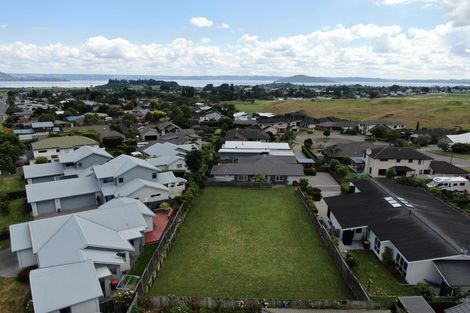 Photo of property in 10 Devoy Drive, Owhata, Rotorua, 3010