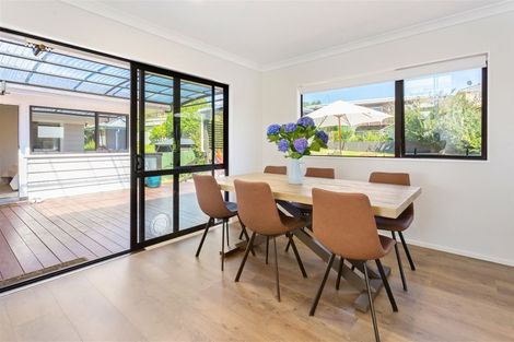 Photo of property in 21a Alexander Street, Cockle Bay, Auckland, 2014