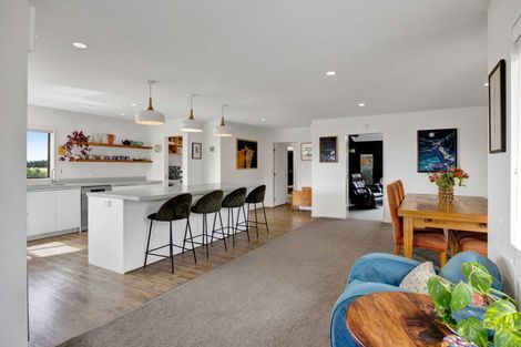 Photo of property in 515 Carrington Road, Hurworth, New Plymouth, 4371