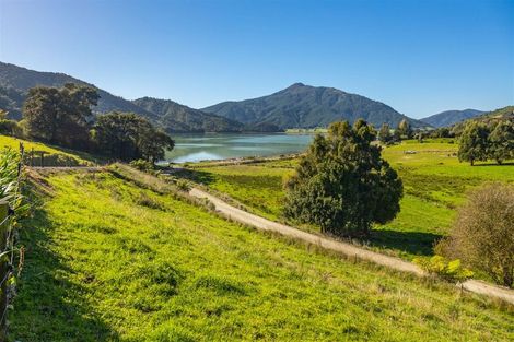 Photo of property in 888 Queen Charlotte Drive, Linkwater, 7281