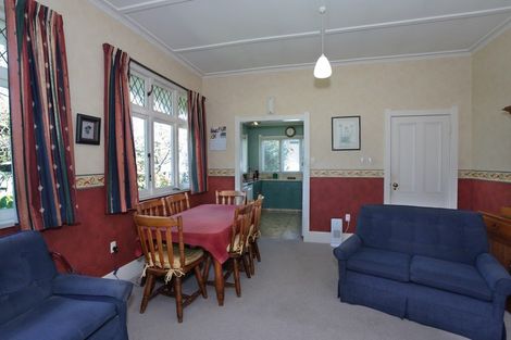 Photo of property in 6 Ross Street, Marton, 4710
