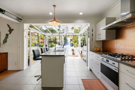 Photo of property in 7 Golf Grove, St Andrews, Hamilton, 3200
