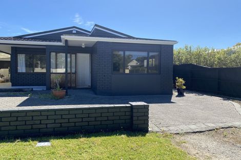 Photo of property in 7a Nathan Avenue, Paraparaumu Beach, Paraparaumu, 5032