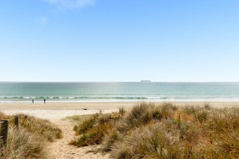 Photo of property in 2/186 Marine Parade, Mount Maunganui, 3116