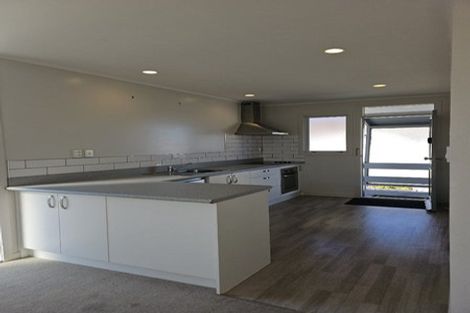 Photo of property in 35-37 Mana Esplanade, Paremata, Porirua, 5026