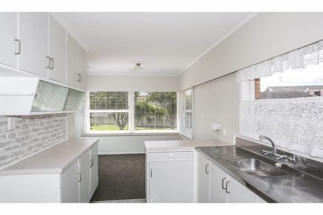 Photo of property in 2/4 Liverpool Street, Papakura, 2110
