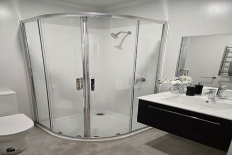 Photo of property in 124/126 Commerce Street, Frankton, Hamilton, 3204