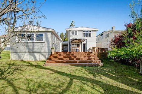 Photo of property in 6 Nelson Street, Helensville, 0800