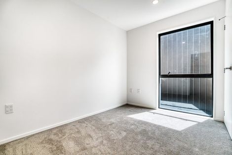 Photo of property in 10 Papai Lane, Massey, 0614