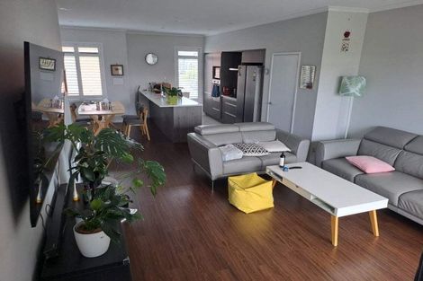 Photo of property in 83e Hobsonville Point Road, Hobsonville, Auckland, 0616