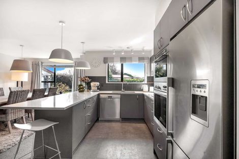 Photo of property in 8 Dulcie Place, Harewood, Christchurch, 8051