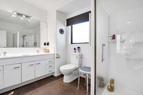 Photo of property in 137 Colombo Road, Waiuku, 2123