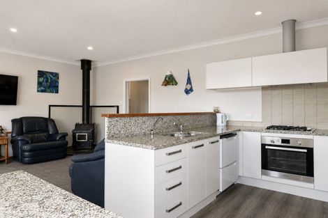 Photo of property in 15 Sinnamon Street, Reefton, 7830