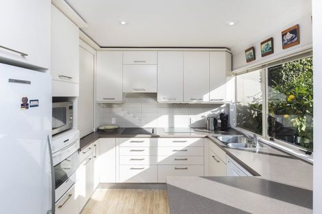 Photo of property in 3/33 Holly Road, St Albans, Christchurch, 8014