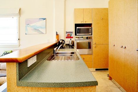Photo of property in 37u5 Majoribanks Street, Mount Victoria, Wellington, 6011