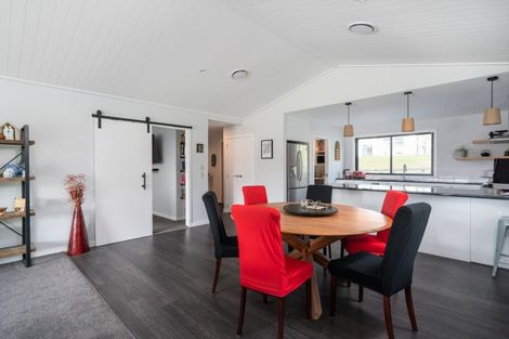 Photo of property in 11 Lochinvar Lane, Acacia Bay, Taupo, 3385