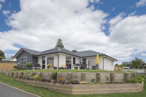 Photo of property in 7 Lomay Place, Te Puke, 3119
